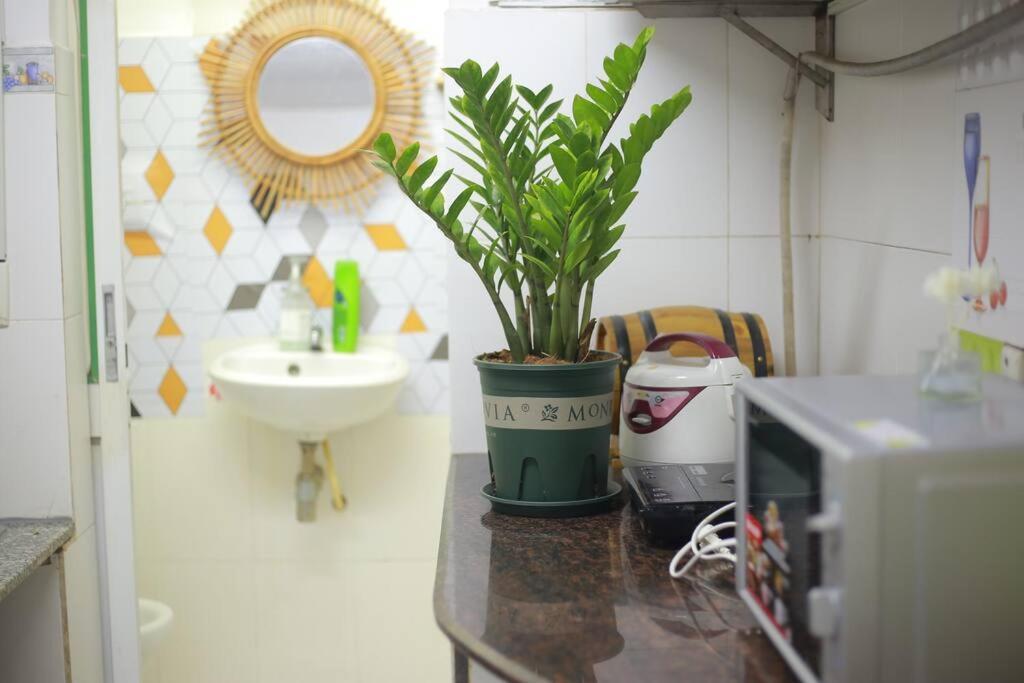 Apartment Lagom 18: Tranquil Haven Near Independence Palace