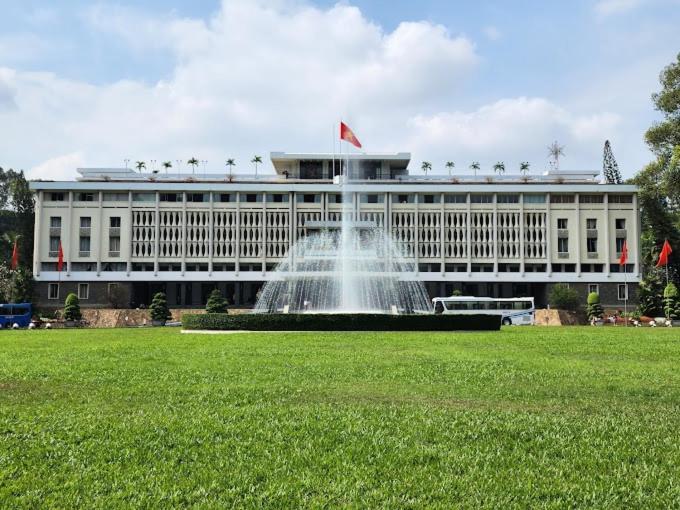 Lagom 18: Tranquil Haven Near Independence Palace Apartment *